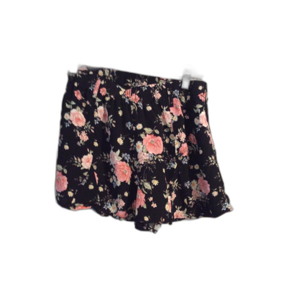 Forever 21 Pants - Forever 21 Small cottage rose floral black shorts lined mini 2" inseam high rise